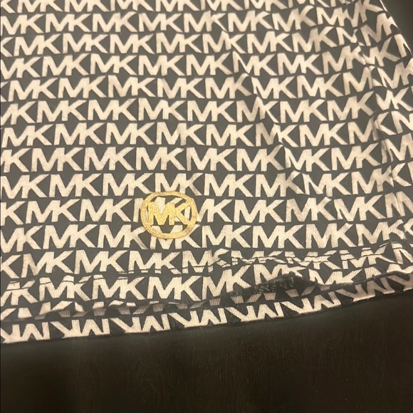 Michael Kors Black and White Women's Top with Gold Collar, Plus 2X - Picture 7 of 7